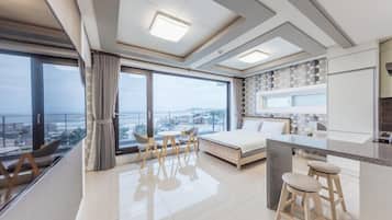 Phòng (White 202) | Truy cập Internet không dây miễn phí, bộ trải giường