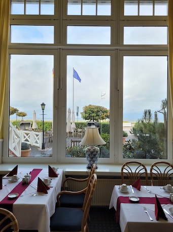 Desayuno buffet incluido todos los días