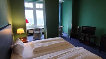 1 Schlafzimmer, individuell dekoriert, individuell eingerichtet