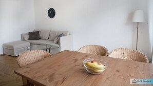 Departamento | Área de sala de estar | Televisión de pantalla plana 