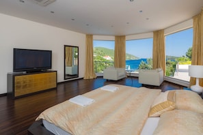7 Schlafzimmer, Bügeleisen/Bügelbrett, kostenloses WLAN, Bettwäsche