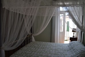 4 多间卧室、熨斗/熨衣板、WiFi