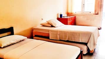 Bianca | Rollaway beds, free WiFi