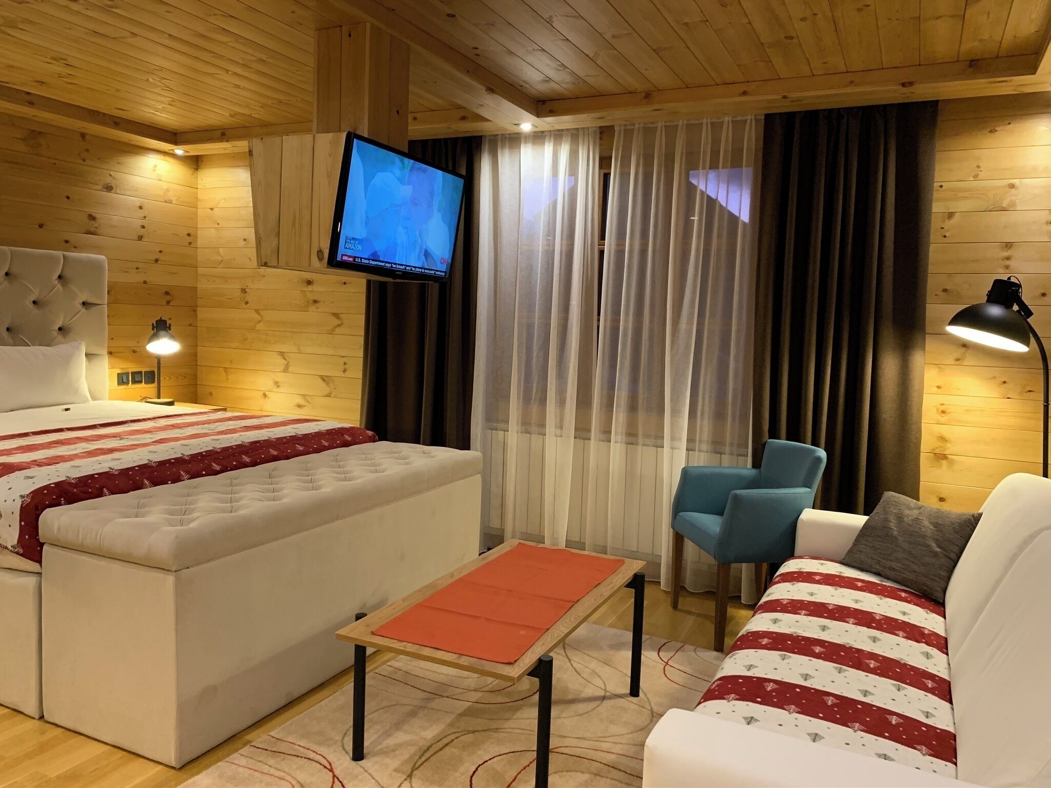 1 室のベッドルーム、セーフティボックス (室内)、WiFi、ベッドシーツ