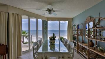 Condo, 3 quartos | Cozinha privada | Cadeirão de bebê