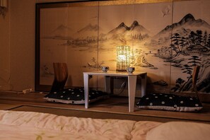 1 chambre, bureau, Wi-Fi gratuit, draps fournis