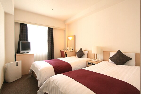 1 bedroom, desk, free WiFi, bed sheets