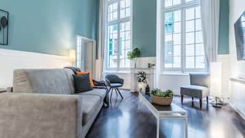 apartman, 2 hálószobával | Nappalirész | LCD-tévé