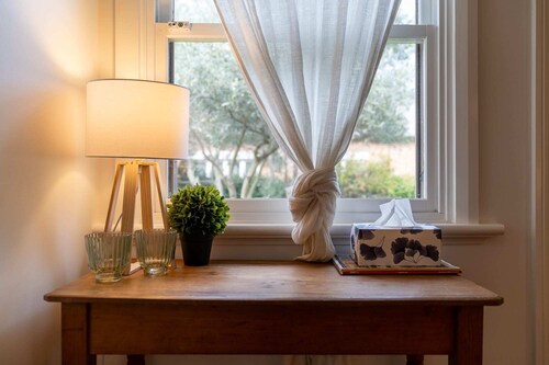 Ambrose On Byng | Central Location