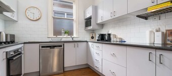 Ambrose On Byng | Central Location