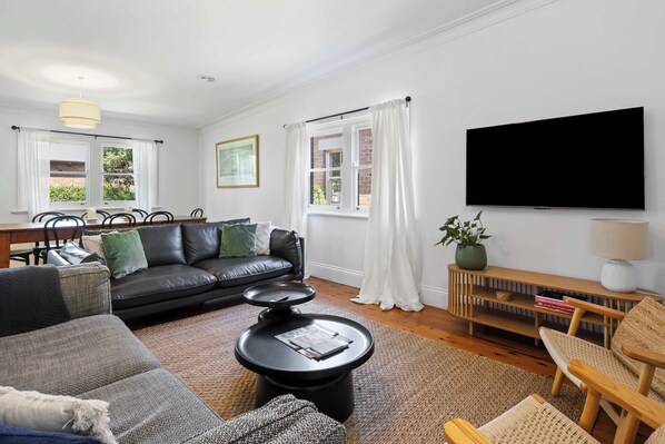 TV, stereo, offices
