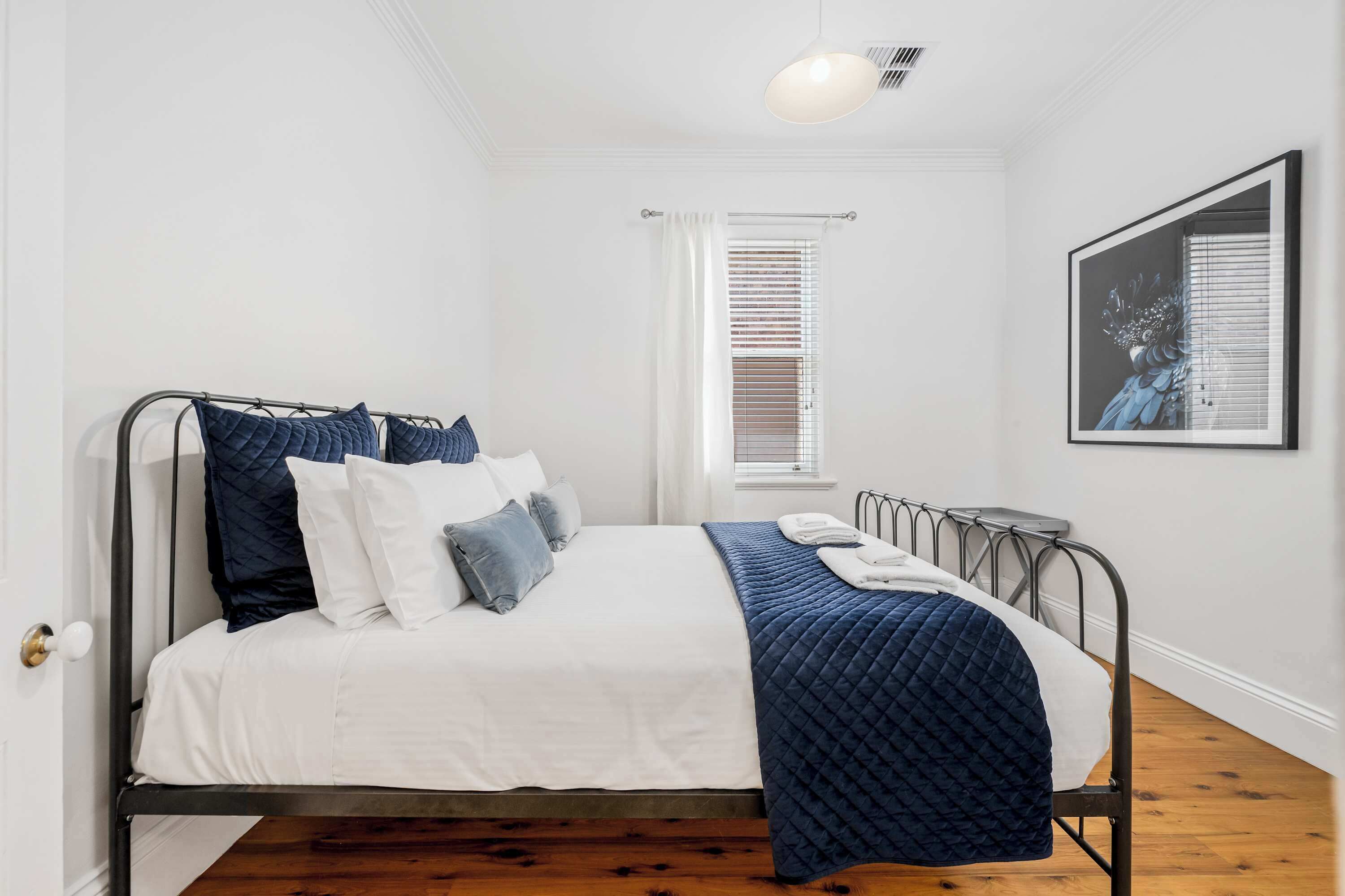 4 dormitorios, tabla de planchar con plancha, wifi y ropa de cama