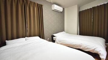 1 bedroom, desk, free WiFi, bed sheets