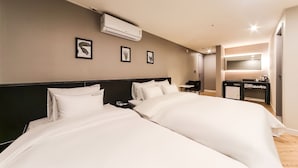 Standard Twin Room - Maximum Hotel (Busan)