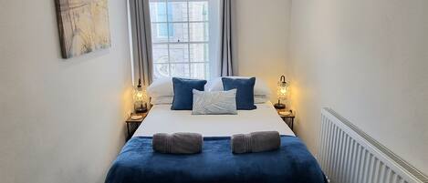 City Apartment, 2 Bedrooms, Non Smoking, River View | 2 bedrooms, individually furnished, desk, laptop workspace