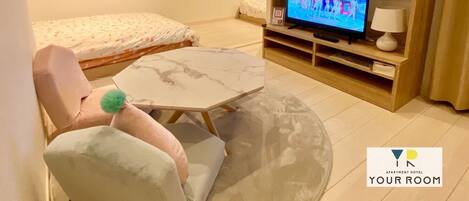 1 bedroom, desk, free WiFi, bed sheets