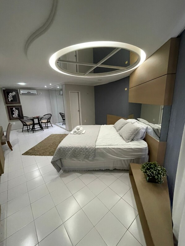 프리미엄룸 | 미니바, 다리미/다리미판, 무료 WiFi, 침대 시트