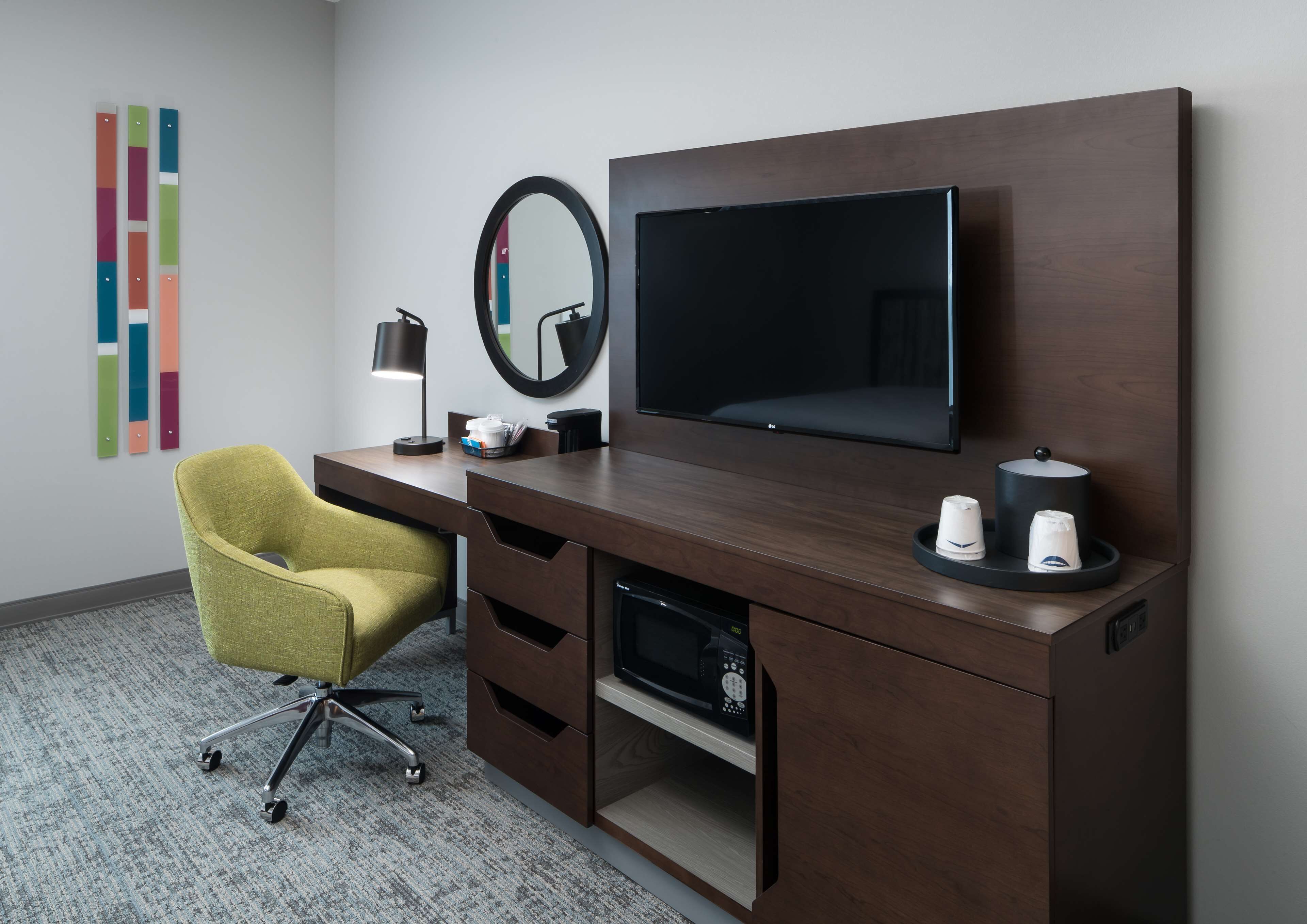 1 bedroom, egyptian cotton sheets, premium bedding