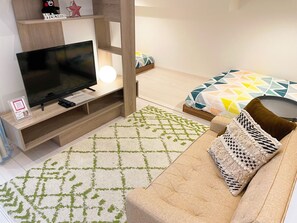 1 bedroom, desk, free WiFi, bed sheets