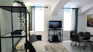 Fernseher, Netflix, Streaming-Dienste