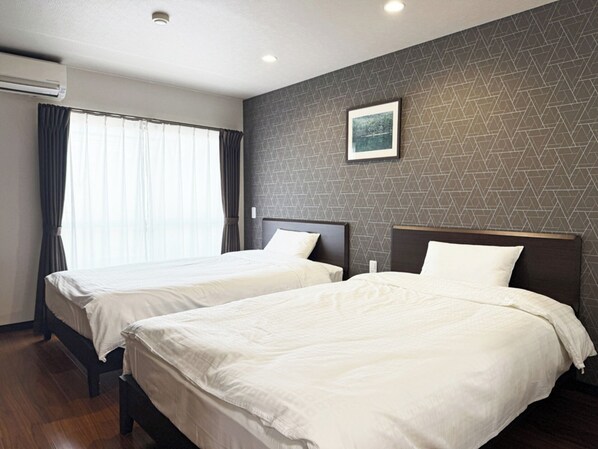 1 bedroom, desk, free WiFi, bed sheets