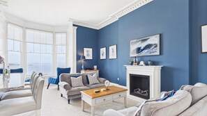 Floor plan - Fishermans Catch 2 Bedroom L. Apartment (Tenby)