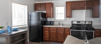 Charming! 1 Bedroom Cottage- ski, snowmobile,Mountain bike