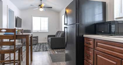 Beautiful! 2 Bedroom Cottage- .Home of Keweenaw National Historical Park