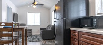 Sparkling Clean! 2 Bedroom Cottage- Located in Beautiful Keweenaw
