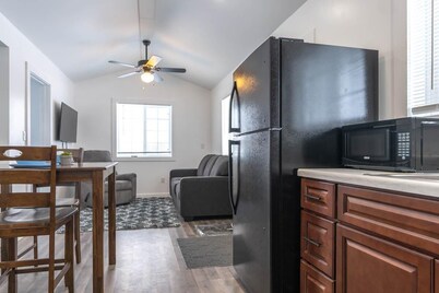Sparkling Clean! 2 Bedroom Cottage- Located in Beautiful Keweenaw