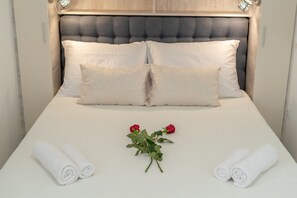 Apartment, 2 Bedrooms, Private Pool | 2 bedrooms, desk, iron/ironing board, free WiFi