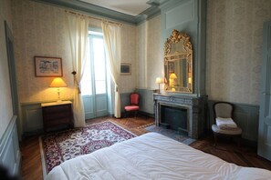 4 Schlafzimmer, Bügeleisen/Bügelbrett, WLAN, Bettwäsche