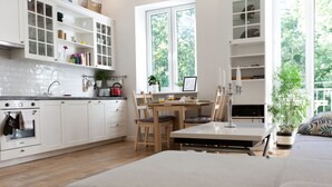 Ảnh chưa phân loại, 3 trong số 19 ảnh, nút
