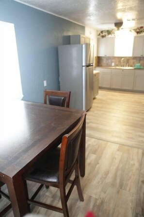 Dining - 1 bedroom with a fireplace close to base (Lawton)