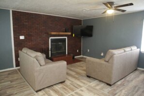 TV, fireplace, offices