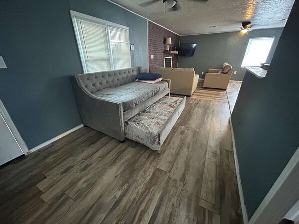 TV, fireplace, offices