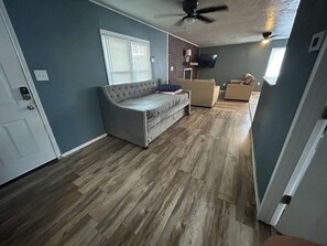 TV, fireplace, offices