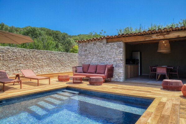 Outdoor pool, a heated pool