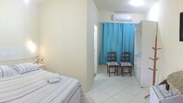 Minibar, desk, free WiFi, bed sheets
