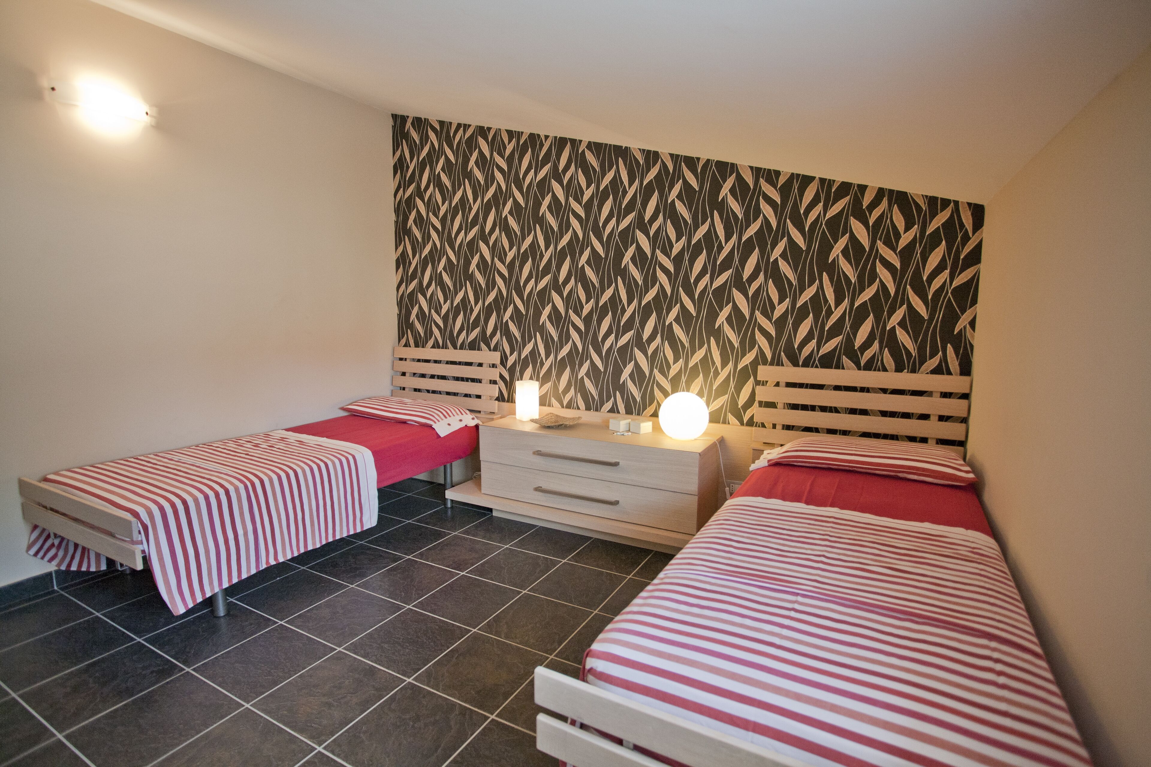 2 bedrooms, individually decorated, individually furnished, free WiFi