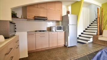 Villa, 2 Bedrooms | Private kitchen | Full-size fridge, microwave, oven, stovetop