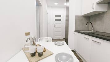 Apartment | Private kitchen | Fridge, oven, stovetop, electric kettle