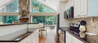 Waterfront Mountain Cabin w/ New Hot Tub, Large Deck, Firepit, Gas Grill & WiFi