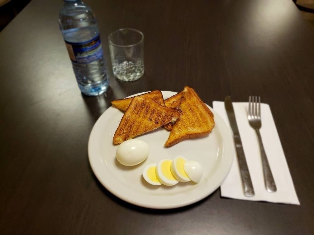free daily self-service breakfast