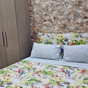 1 Schlafzimmer, Bügeleisen/Bügelbrett, Reisekinderbett, kostenloses WLAN