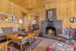 TV, fireplace, DVD player