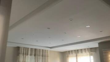 5 Schlafzimmer, Zimmersafe, Bettwäsche