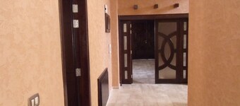 Modern 500 sqm Villa - Strategically located over Airport highway - Family/Group