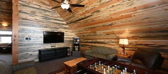 Lakeview|Sleeps 13|Hot Tub|Close to YNP!