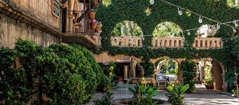 Ombygget 3 BDRM, Bonus Rm, 3 BA Hjem i Uptown, gå til restauranter, shopping og mere!